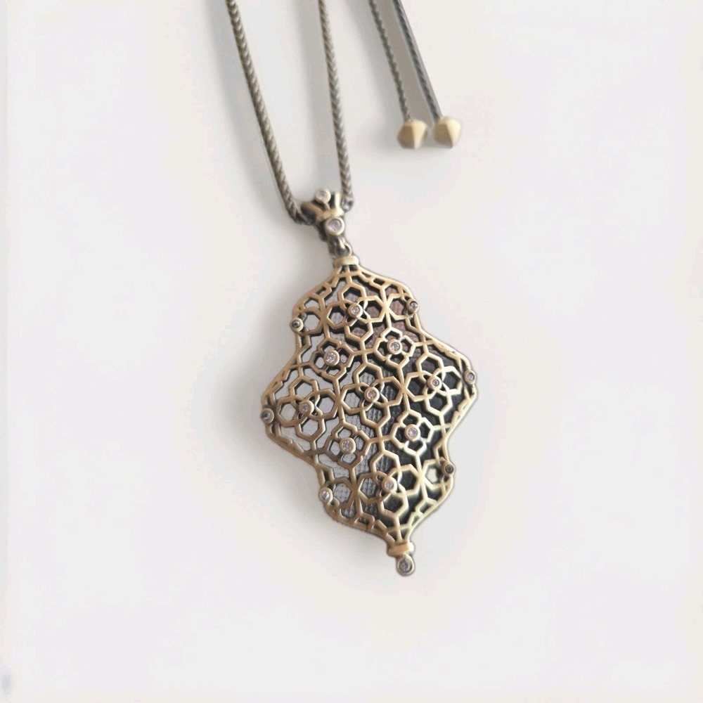 Kendra Scott Filigree Necklace with Adjustable Sliding Clasp Golden Tone - Picture 5 of 5